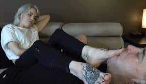 Sadie's Sweaty Feet Challenge