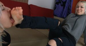 Blondie Mistress, Blondie Footslave